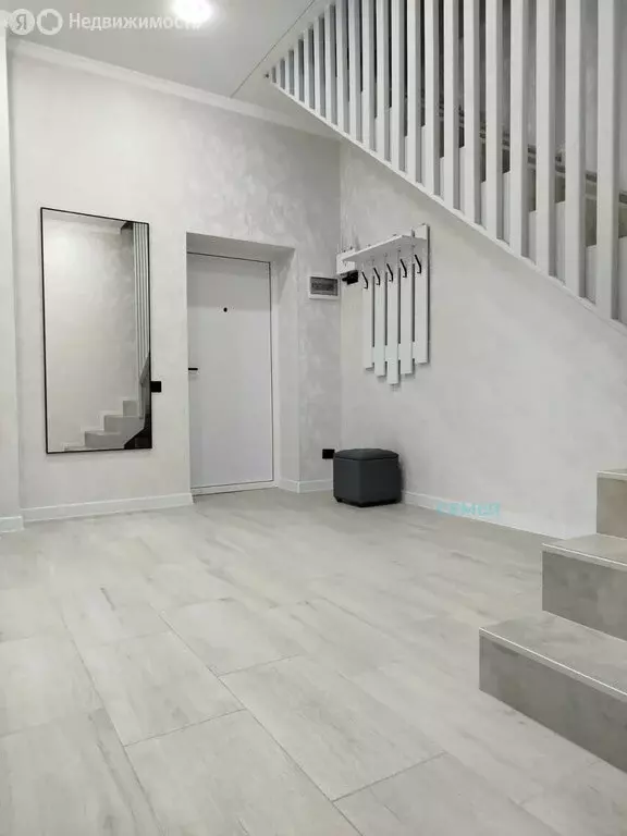 3-комнатная квартира: Владикавказ, улица Леонова, 10А (110 м) - Фото 1