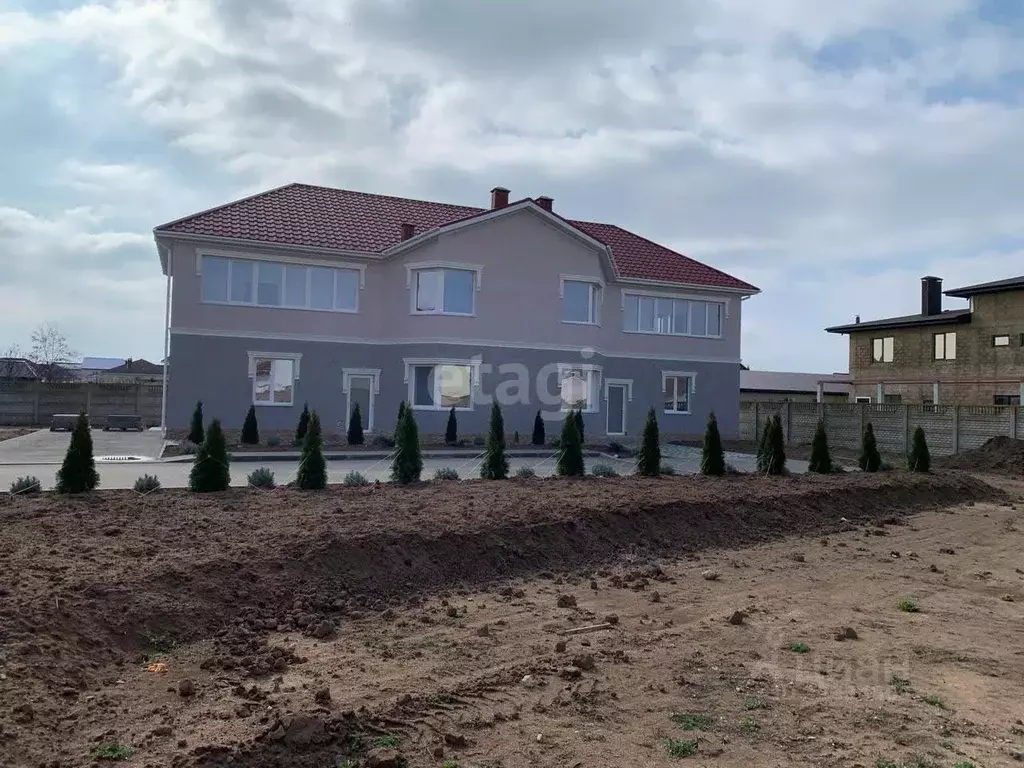 Дом в Крым, Евпатория городской округ, Заозерное пгт ул. Космическая, ... - Фото 1