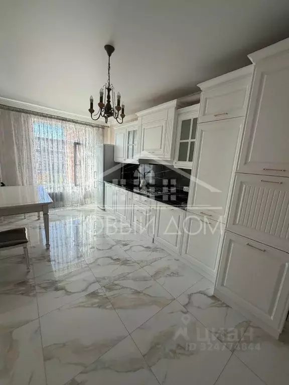 3-к кв. Кабардино-Балкария, Нальчик Балкарская ул., 97к3 (121.0 м) - Фото 1