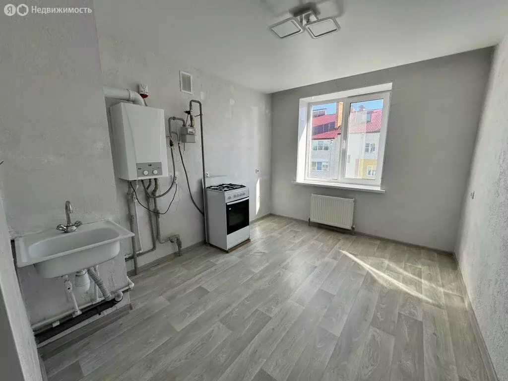 1-комнатная квартира: Бор, мкр. Красногорка, ул. Красногорка, 21, к. 1 ... - Фото 1