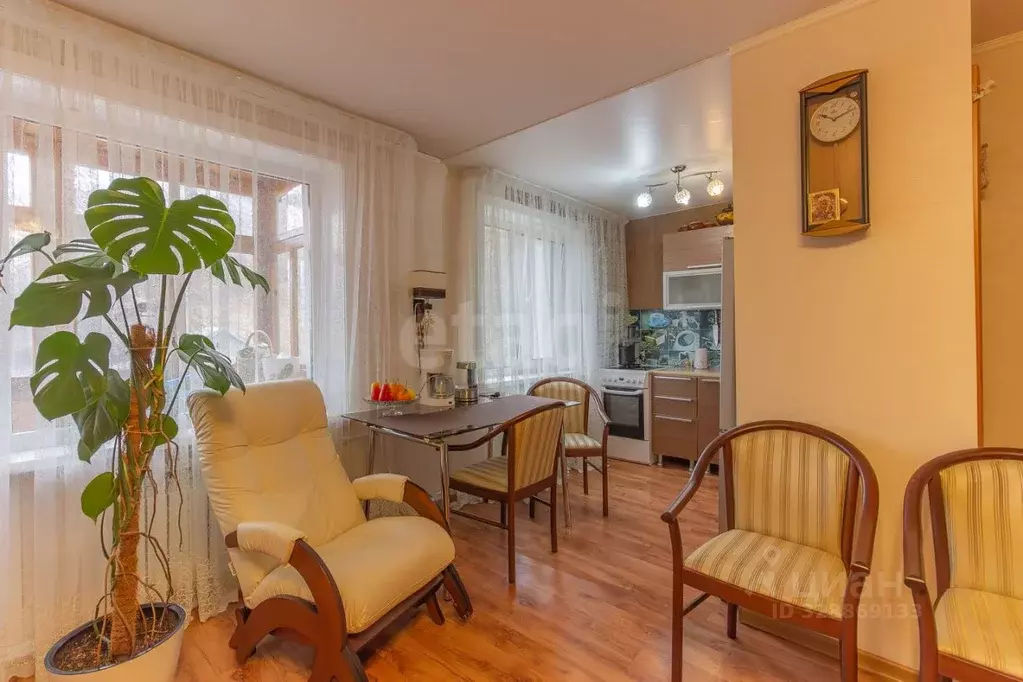 3-к кв. Сахалинская область, Холмск ул. Героев, 5 (55.7 м) - Фото 1