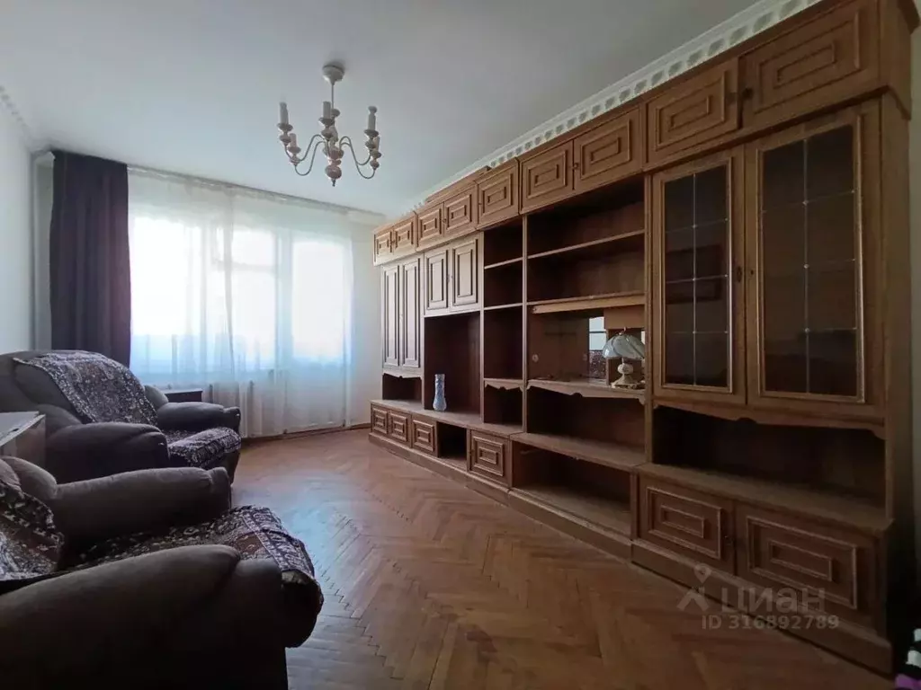 3-к кв. Кабардино-Балкария, Нальчик ул. Ватутина (61.9 м) - Фото 1
