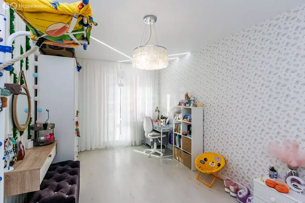 2-комнатная квартира: Тюмень, улица Вадима Бованенко, 4 (58.5 м) - Фото 2