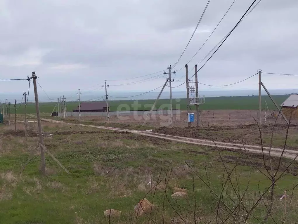 Участок в Крым, Ленинский район, Челядиновское с/пос, с. Челядиново ... - Фото 1