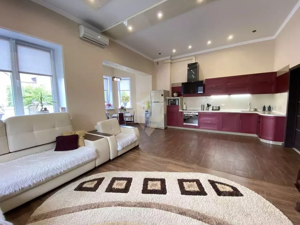 Дом в Белгородская область, Старооскольский городской округ, с. ... - Фото 1