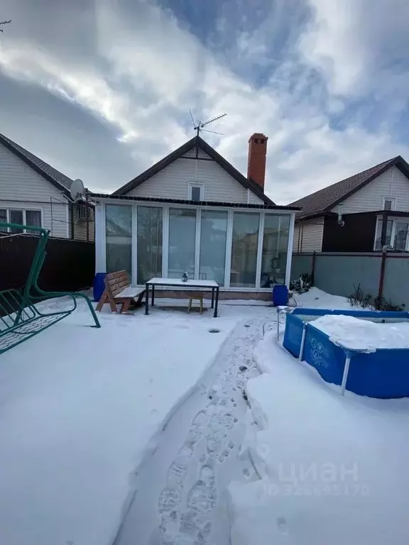 Дом в Ростовская область, Азов Азовский район, ул. Цветаевой (65 м) - Фото 1