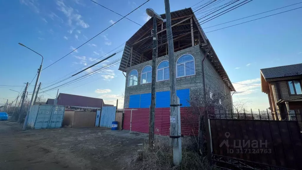Дом в Саха (Якутия), Якутск ул. Чернышевского, 103 (315 м) - Фото 0