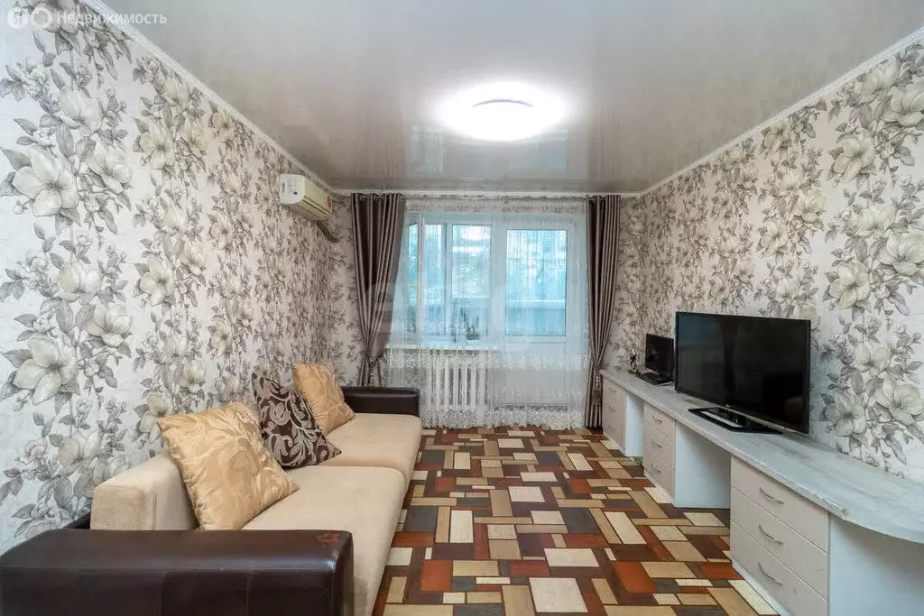 1-комнатная квартира: Тюмень, улица Газовиков, 25к3 (37.6 м) - Фото 0