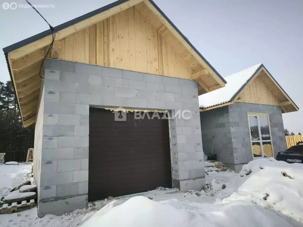 Дом в село Нижний Саянтуй, ДНТ Багульник, 3-й квартал (161 м) - Фото 1