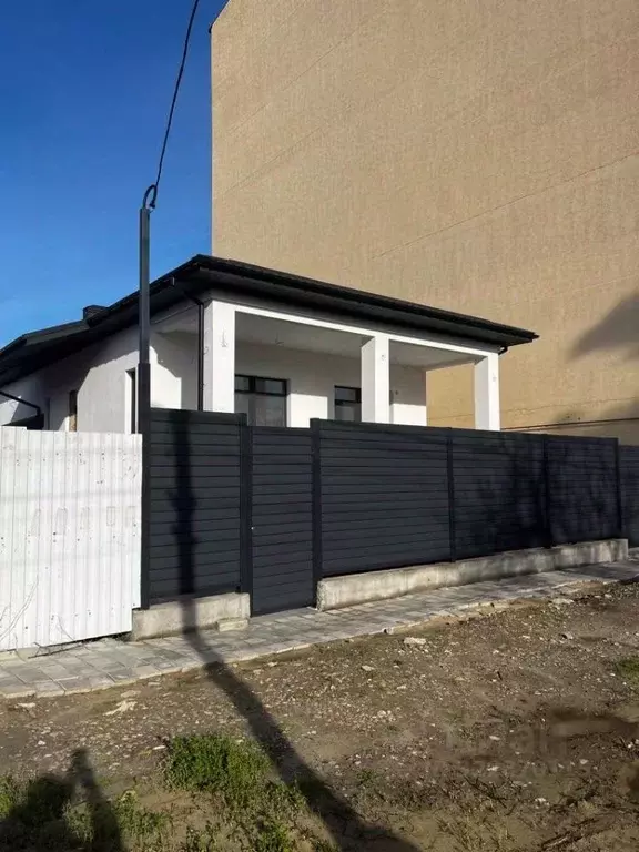 Дом в Краснодарский край, Анапа ул. Тургенева, 53 (230 м) - Фото 1