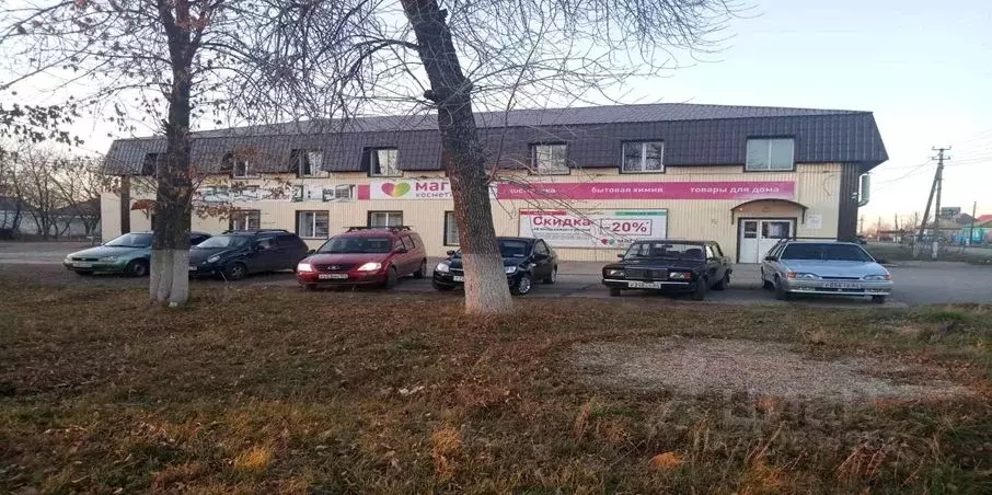 Помещение свободного назначения в Саратовская область, Федоровский ... - Фото 0