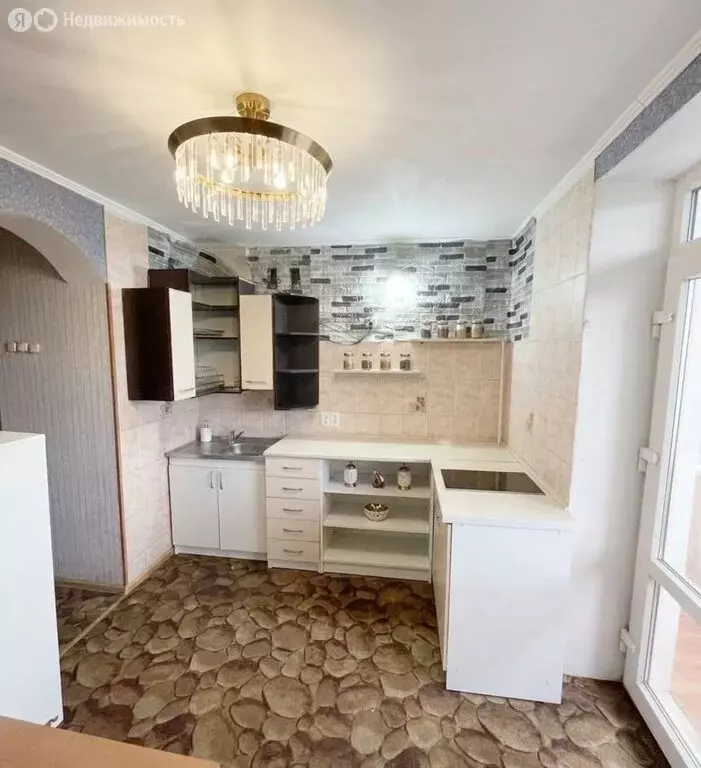 2-комнатная квартира: Симферополь, улица Гоголя, 68 (55 м) - Фото 1