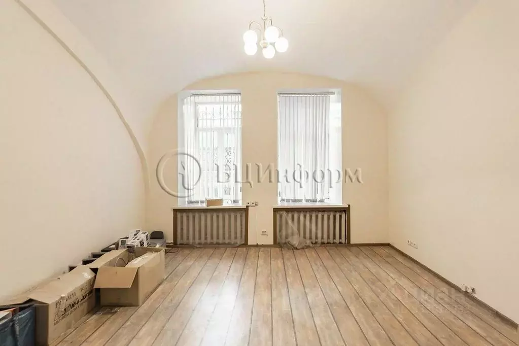 Офис в Санкт-Петербург ул. Радищева, 39В (33 м) - Фото 1