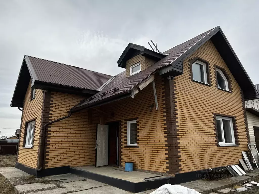 Коттедж в Красноярский край, Сосновоборск 30-й мкр,  (100 м) - Фото 1