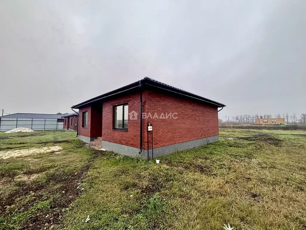 Дом в Белгородская область, Корочанский район, с. Погореловка Школьная ... - Фото 2