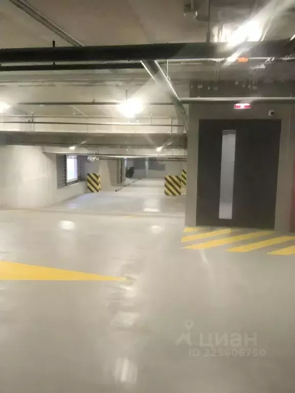 Гараж в Ленинградская область, Мурино Всеволожский район, Полис ... - Фото 1