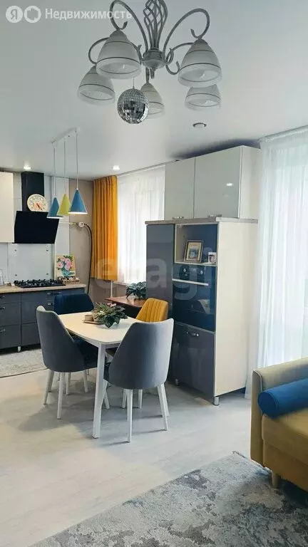 3-комнатная квартира: Альметьевск, Советская улица, 125 (72 м) - Фото 2