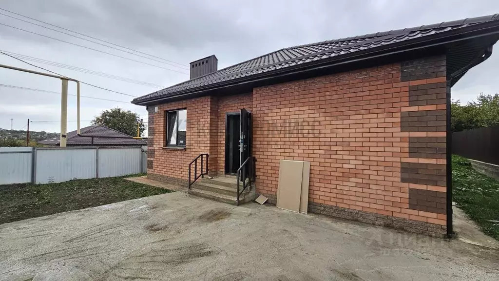 Дом в Краснодарский край, Северский район, Ильское городское ... - Фото 1