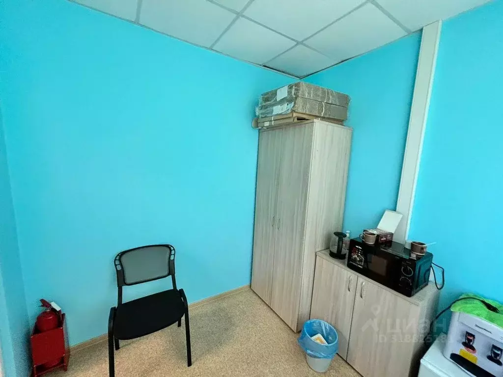 Помещение свободного назначения в Саха (Якутия), Нерюнгри ул. ... - Фото 1