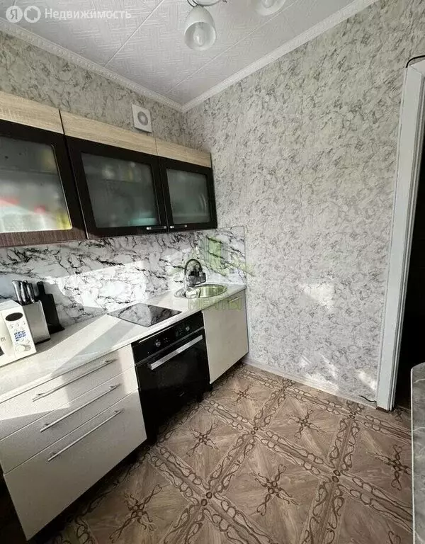 4-комнатная квартира: Улан-Удэ, микрорайон Восточный, улица Туполева, ... - Фото 2