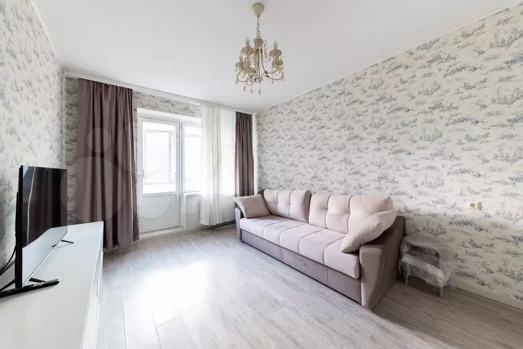 1-к. квартира, 32 м, 4/9 эт. - Фото 0