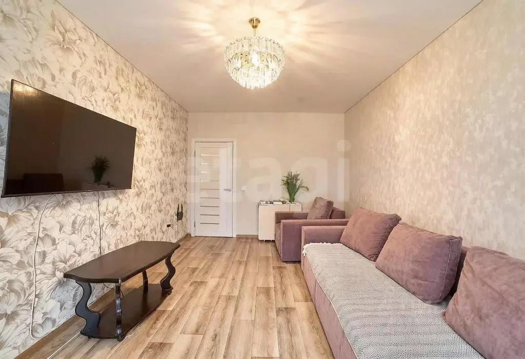 2-к кв. Башкортостан, Стерлитамак Волочаевская ул., 22А (68.4 м) - Фото 1