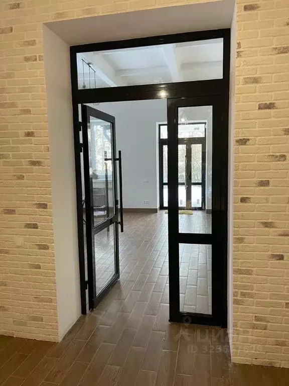 Помещение свободного назначения в Москва пос. Толстопальцево, ул. ... - Фото 2