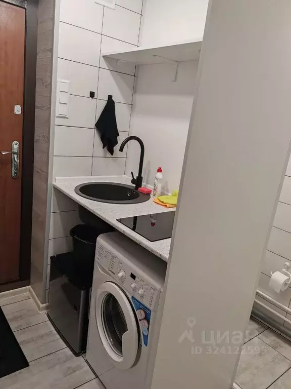 Студия Красноярский край, Красноярск Коммунальная ул., 4 (14.0 м) - Фото 1