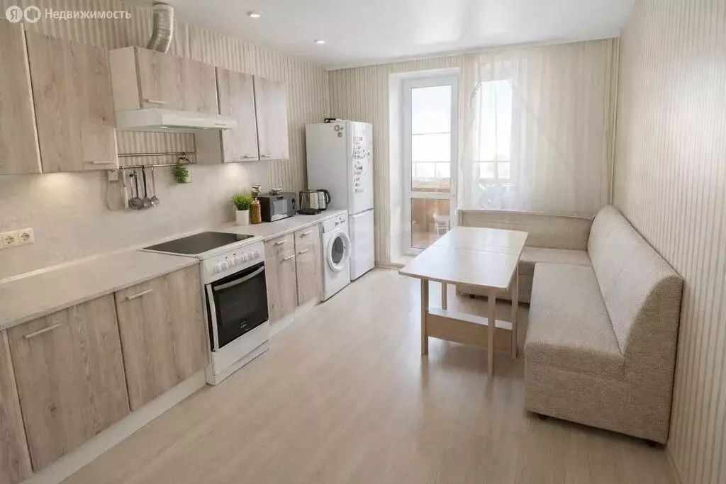 2-комнатная квартира: Омск, Пригородная улица, 23к2 (65 м) - Фото 1