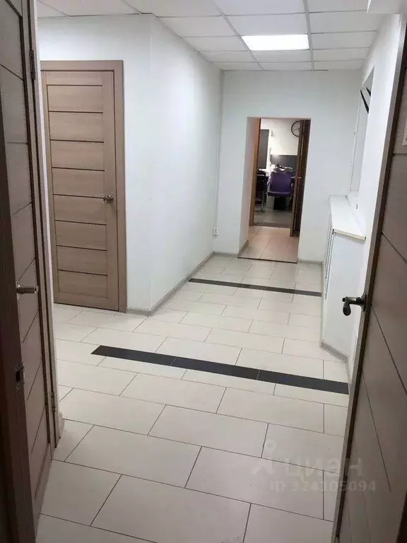 Офис в Новосибирская область, Новосибирск ул. Вокзальная магистраль, ... - Фото 1