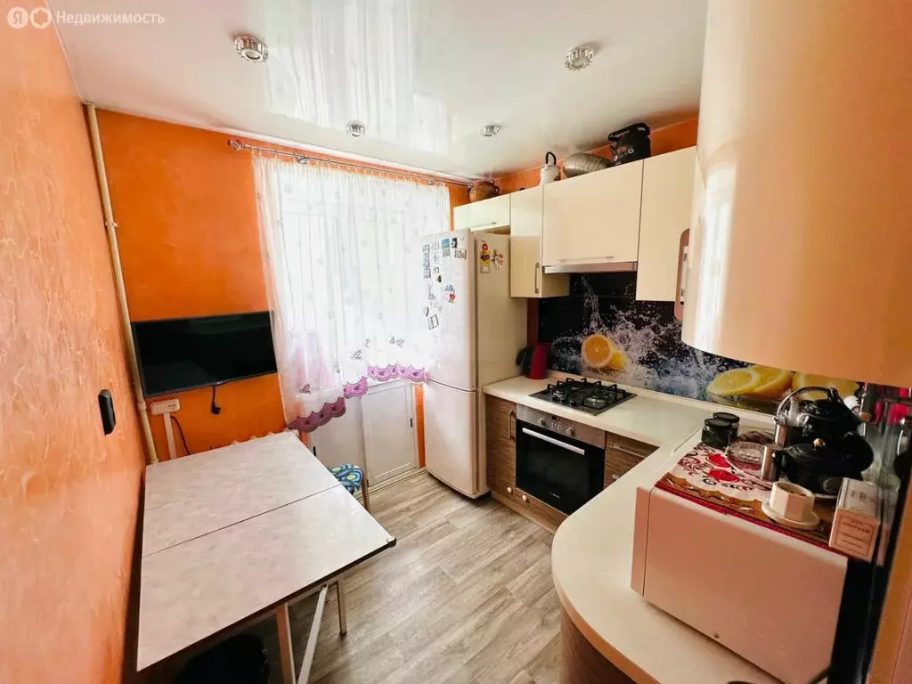 2-комнатная квартира: Верхняя Салда, улица Энгельса, 81к1 (40.9 м) - Фото 0