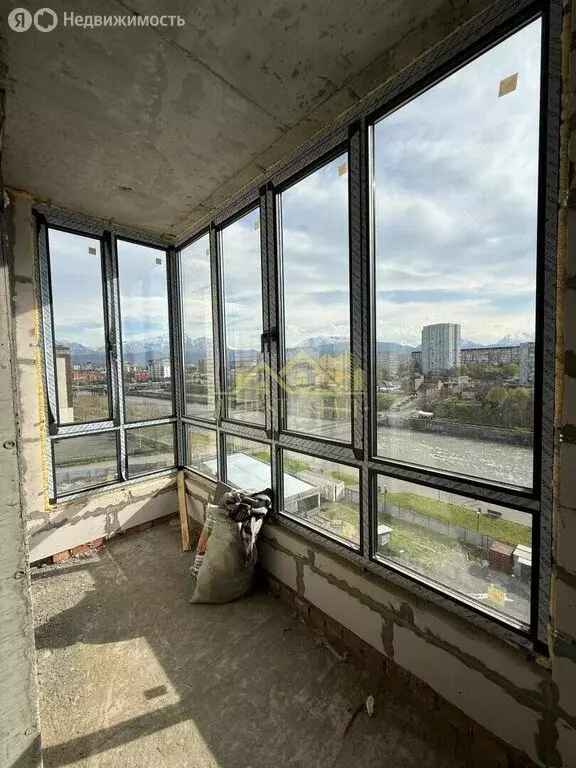 1-комнатная квартира: Владикавказ, Курская улица, 3 (55 м) - Фото 1