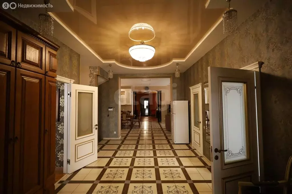 Дом в Йошкар-Ола, улица Комбрига Охотина (316.9 м) - Фото 1