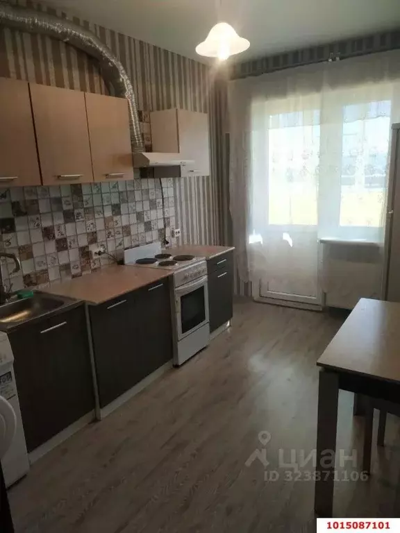 2-к кв. Краснодарский край, Краснодар Российская ул. (60.0 м) - Фото 1