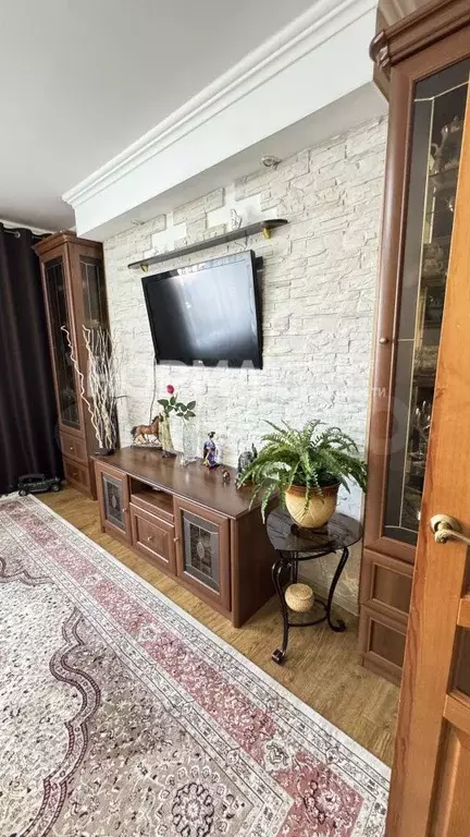 3-к. квартира, 76,7 м, 1/9 эт. - Фото 1