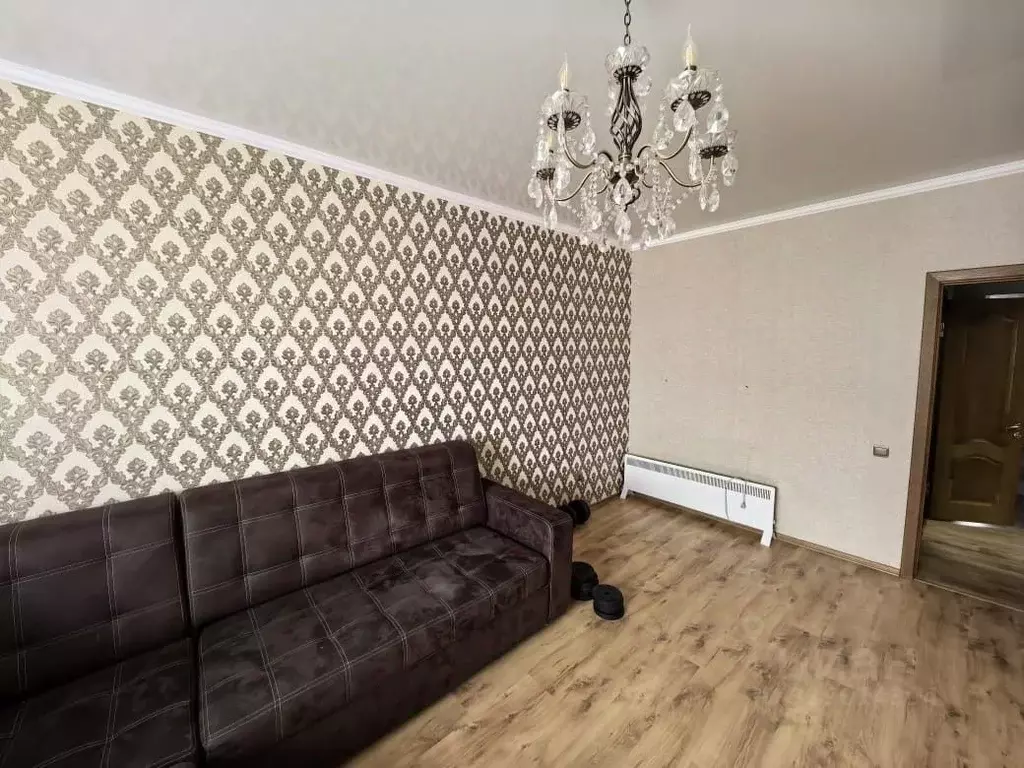 2-к кв. Краснодарский край, Ейск Коммунистическая ул., 85/8 (60.1 м) - Фото 1