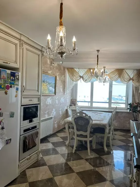 5-к кв. Москва ул. Архитектора Власова, 8 (200.0 м) - Фото 0