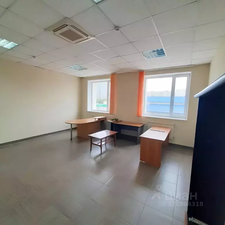 Офис в Челябинская область, Челябинск ул. Газизуллина, 2Б (33 м) - Фото 1