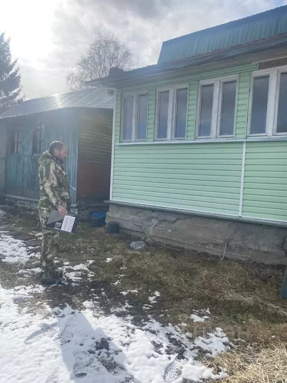 Дом в Смоленская область, Гагаринский муниципальный округ, д. Ашково  ... - Фото 0