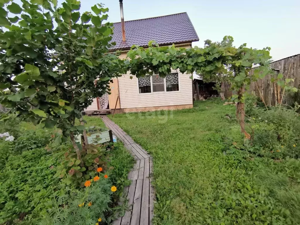 Дом в Псковская область, Остров ул. Освобождения, 147 (137 м) - Фото 0