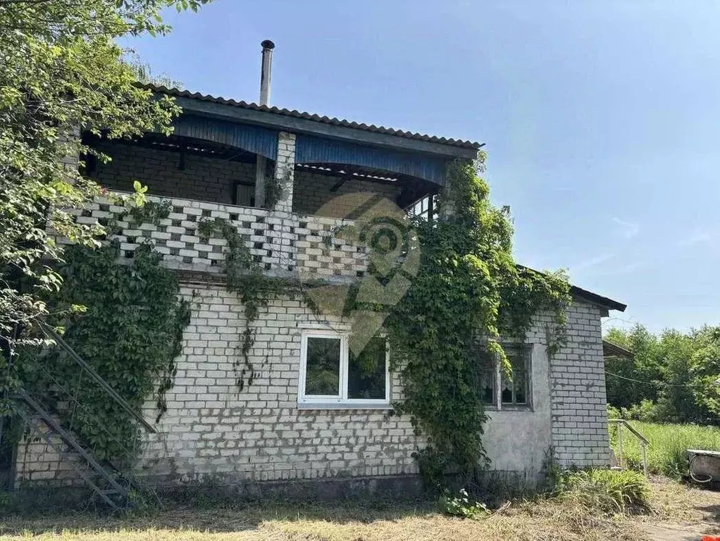 Дом в Белгородская область, Старооскольский городской округ, с. ... - Фото 1