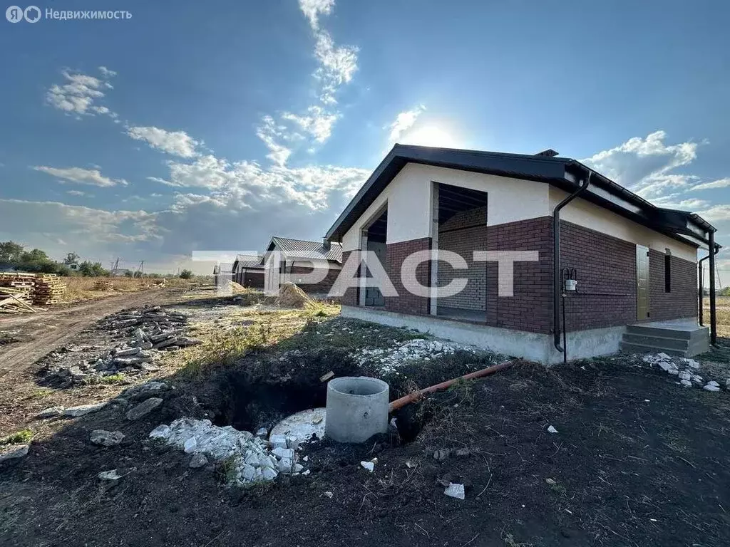 Дом в Новоусманский район, Усманское 1-е сельское поселение, село ... - Фото 0