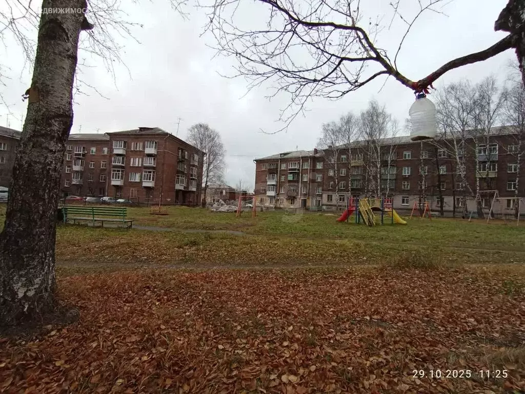 2-комнатная квартира: Нижний Тагил, проспект Мира, 71 (61.5 м) - Фото 1