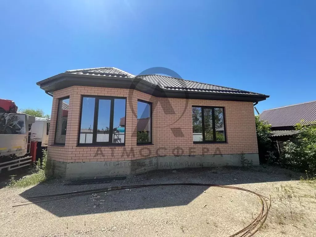 Дом в Краснодарский край, Апшеронск Октябрьская ул. (106 м) - Фото 1