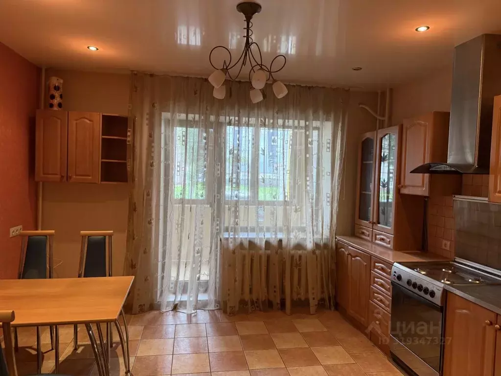 3-к кв. Брянская область, Брянск ул. Медведева, 9 (139.0 м) - Фото 1