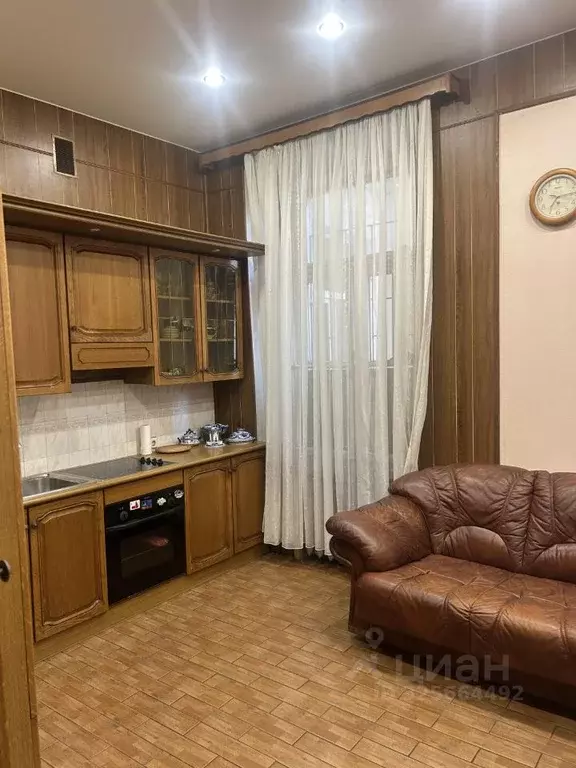 3-к кв. Санкт-Петербург 4-я Красноармейская ул., 17 (100.0 м) - Фото 1