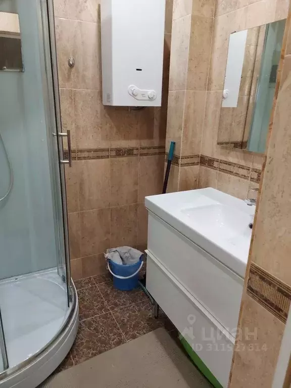 2-к кв. Волгоградская область, Волгоград Коммунистическая ул., 10 ... - Фото 2