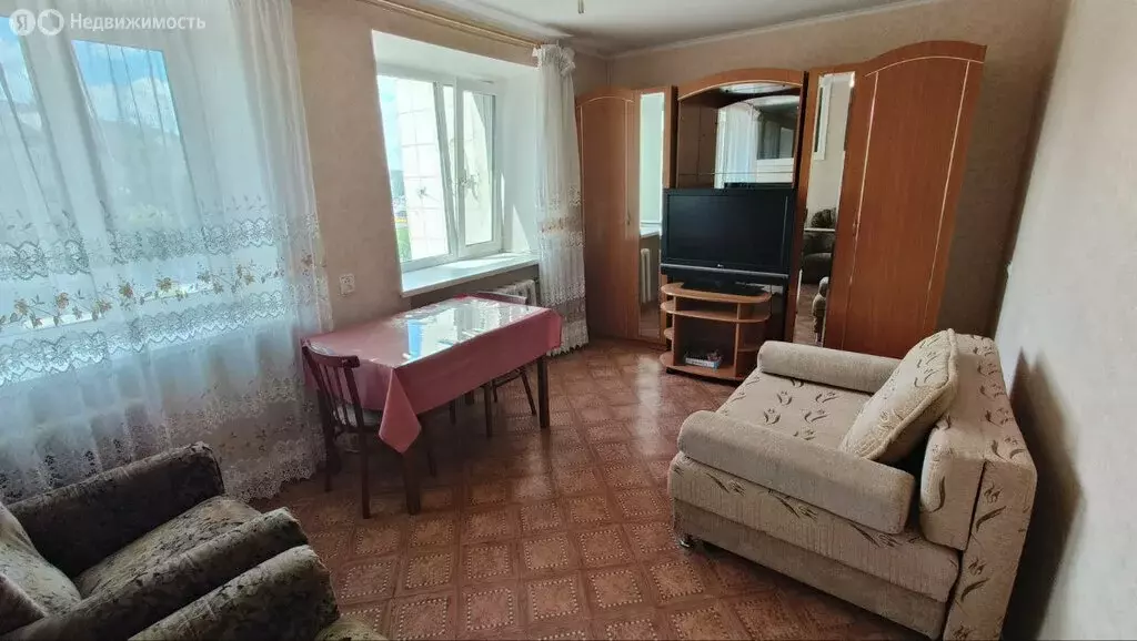 2-комнатная квартира: Тюмень, улица Белинского, 1А (44.8 м) - Фото 1