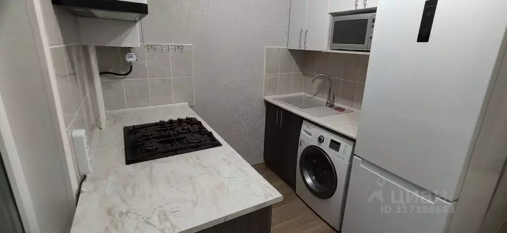 1-к кв. Удмуртия, Ижевск Первомайская ул., 6 (30.0 м) - Фото 1