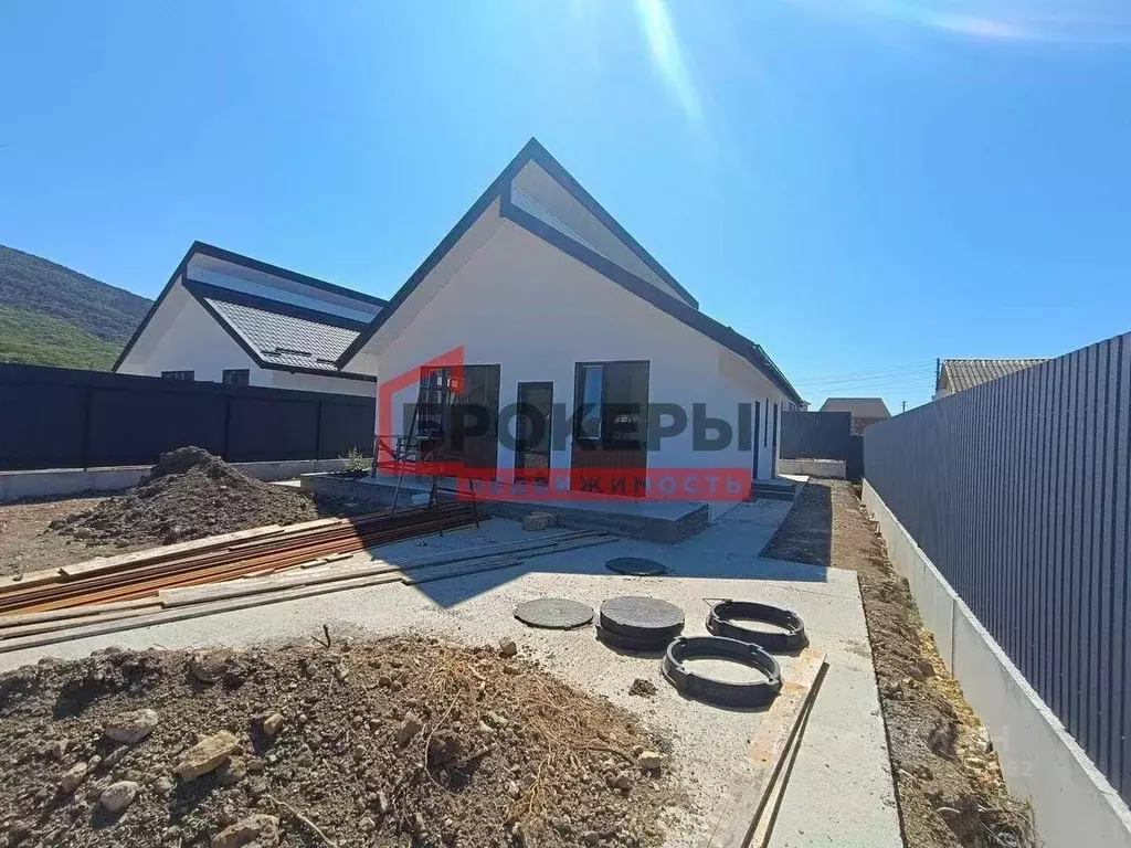 Дом в Севастополь с. Родниковское, ул. Куликова, 5А (98 м) - Фото 2